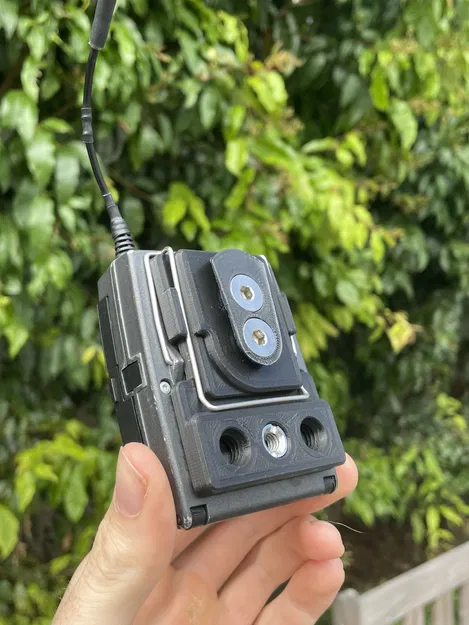 Giá đỡ cứng cho Micro Lavalier Sennheiser G2/G3/G4 - Image 1