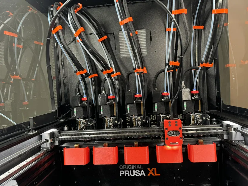 Cải tiến khay đựng cho bộ phận làm sạch đầu phun Prusa XL có chốt xoay - Image 1