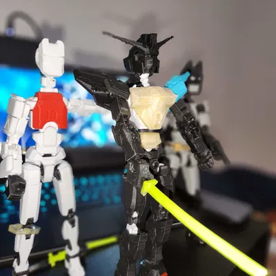 Dummy 13 mặc Mobile Suit Gundam