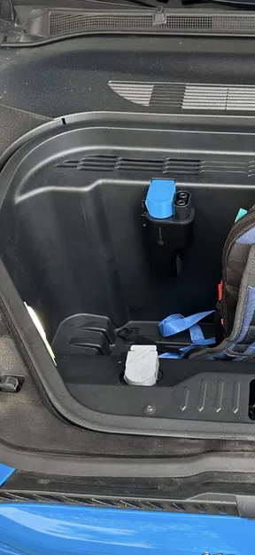 Vỏ Hộp Giữ Bộ Chuyển Đổi NACS Mach-E - Image 1