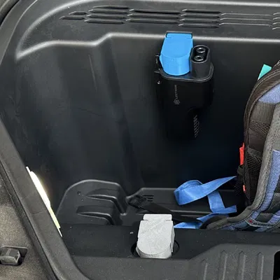 Vỏ Hộp Giữ Bộ Chuyển Đổi NACS Mach-E