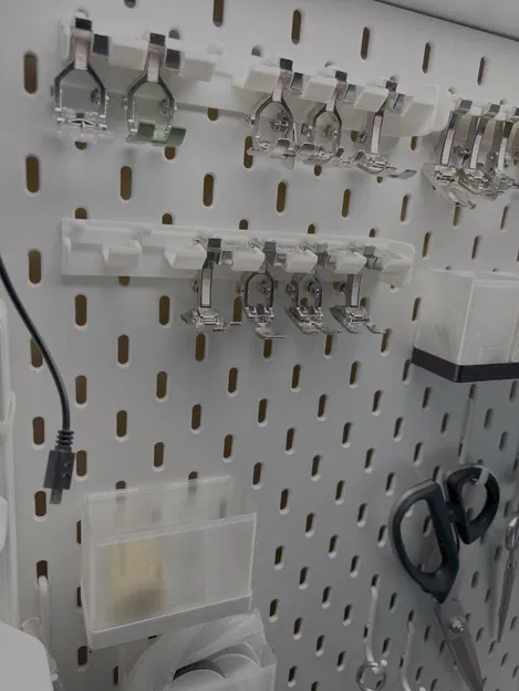 Chân Hộp Phụ kiện BERNINA - Image 5