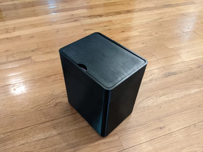 Thùng rác cho Tesla Model Y - Image 1