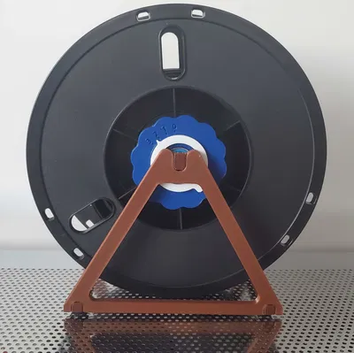 Giá đỡ cuộn dây tự tua lại