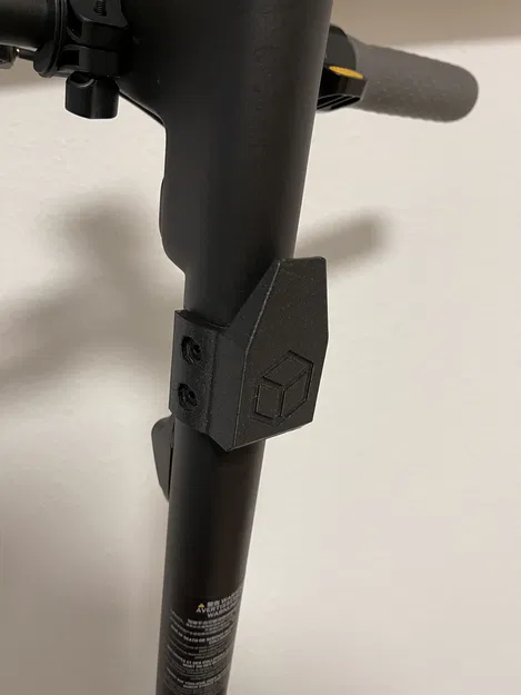 Móc AirTag cho Ninebot G30 - Image 1