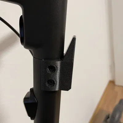 Móc AirTag cho Ninebot G30