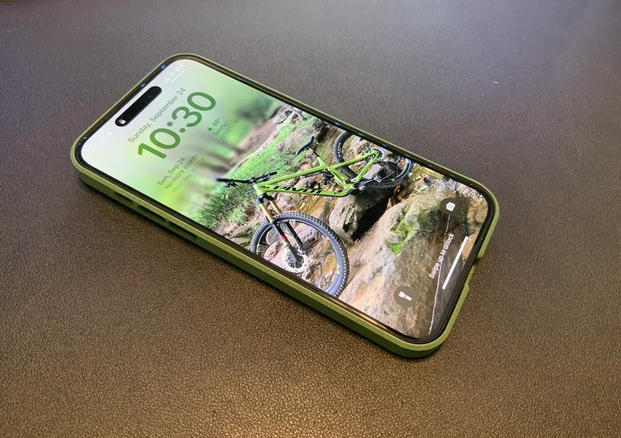 Ốp Lưng Tối Giản Cho iPhone 15 Pro Max - Image 2