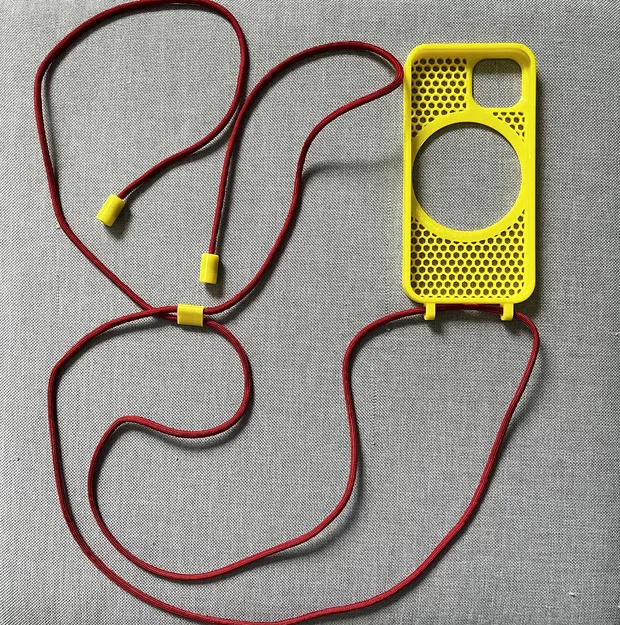 Ốp lưng iPhone 13 tương thích MagSafe (tùy chọn lỗ dây đeo) - Image 1