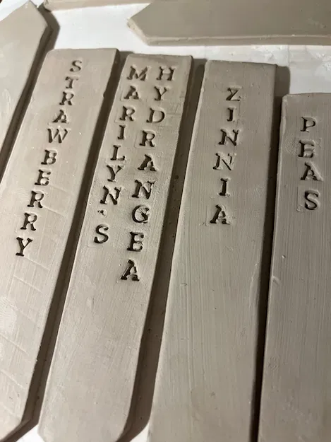 Bộ Chữ Cái Dập Khuôn Cho Đất Sét - Image 3