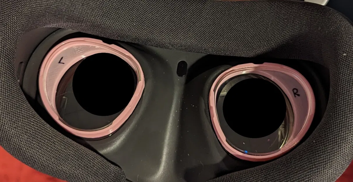 Khuôn Gắn Tròng Kính Cho Quest 3 - Image 1