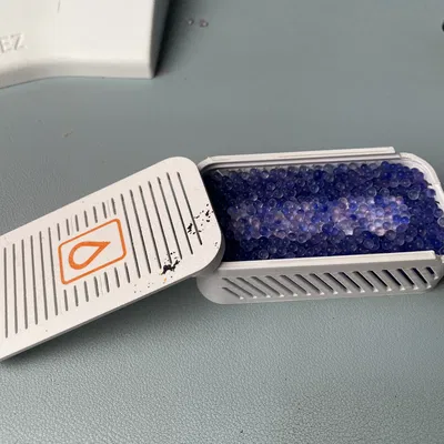 Hộp Đựng Chất Hút Ẩm AMS Dễ Dàng Truy Cập