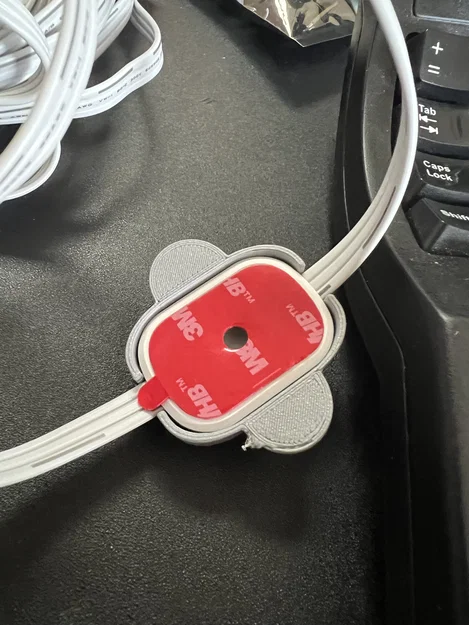 Giá Đỡ Đèn Ngoài Trời Eufy Vĩnh Viễn - Image 1