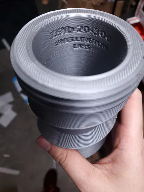 Lethal Company - Con Bu Lông Lớn - Mô Hình Tỷ Lệ 1:1 - Image 3