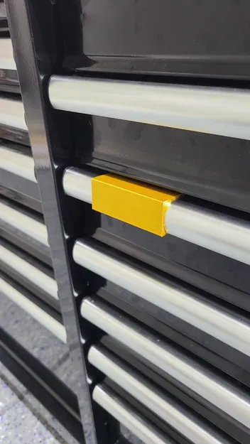 Khay Đựng Nhãn Cho Hộp Đồ Nghề Husky - Image 1