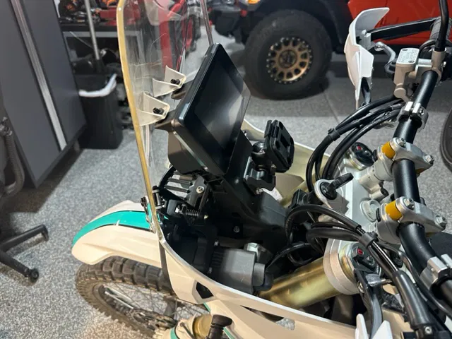 Giá Đỡ Máy Tính Bảng Cho Kove 450 Rally - Image 7