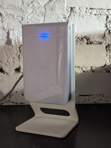 Chân đế để bàn UniFi AC/U6 In-Wall - Image 1