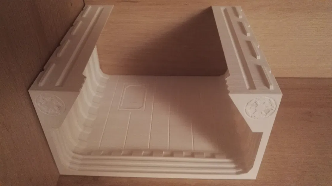 Kệ Khoang Chứa Máy Bay Star Wars - Image 1