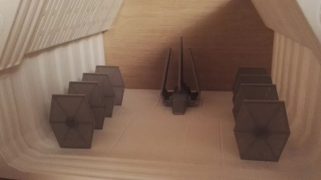 Kệ Khoang Chứa Máy Bay Star Wars - Image 4