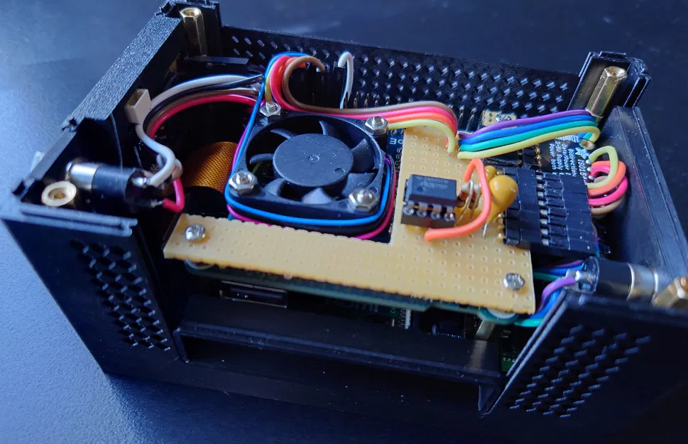 Vỏ Raspberry Pi 4B POE Màn hình cảm ứng - Image 7