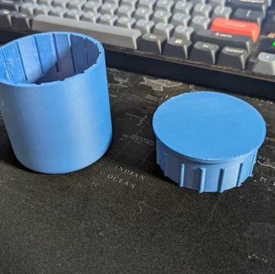 Ly đơn giản có nắp