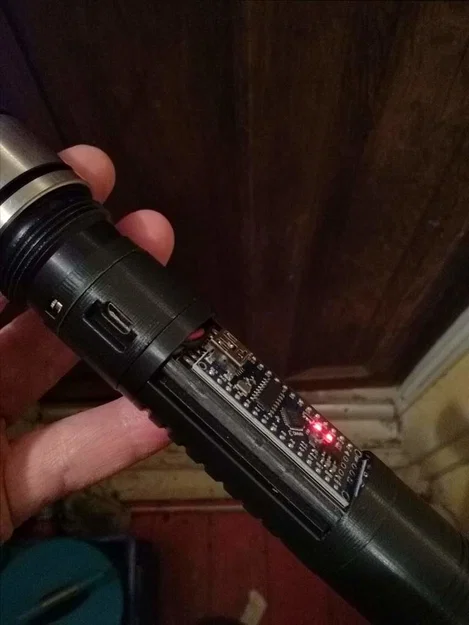 Hệ thống khung mở Lightsaber - Image 2