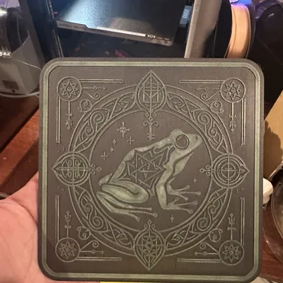 Mô Hình Ếch Hecate Phát Quang