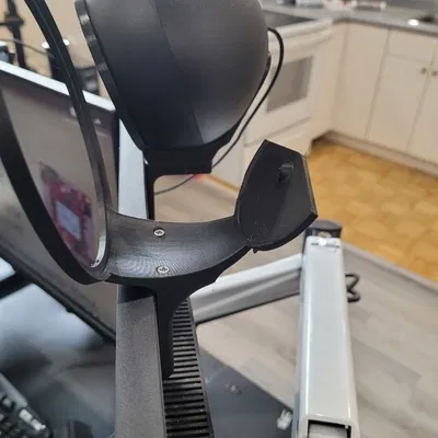 Giá Treo Màn Hình Creative Pebble X: Tiết Kiệm Không Gian Bàn Làm Việc Phong Cách!