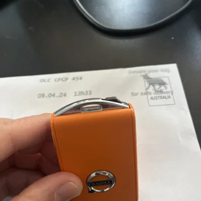 Nắp Trượt Chìa Khóa Volvo 31652387