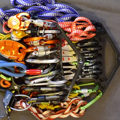 Bộ Tổ Chức Đồ Leo Núi - Móc Treo Quần Áo