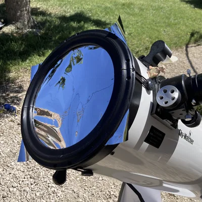 Kính giữ kính lọc Mặt Trời cho kính Skywatcher 10"