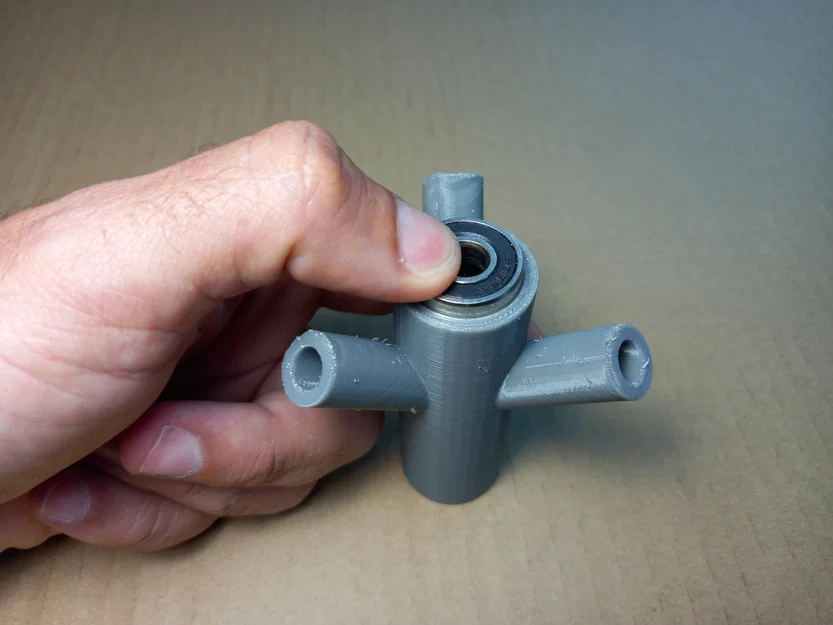 Tuabin gió Darrieus làm từ Bút chì và Bộ phận in 3D - Image 10