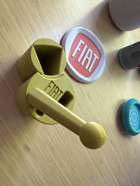 Giá đỡ điện thoại cho hộc ly Fiat 500 - Image 1