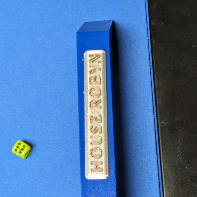 King's Dilemma - Khay Đựng