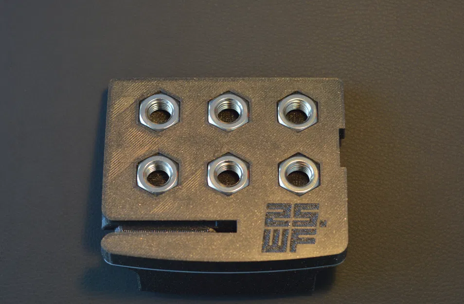 Đế iPhone cho hộc chứa đồ dưới bệ tỳ tay Volkswagen Golf - Image 7