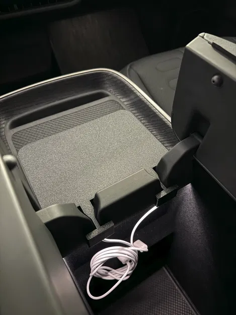 Đế Sạc MagSafe Không Dây Cho Rivian R1S & R1T - Image 3