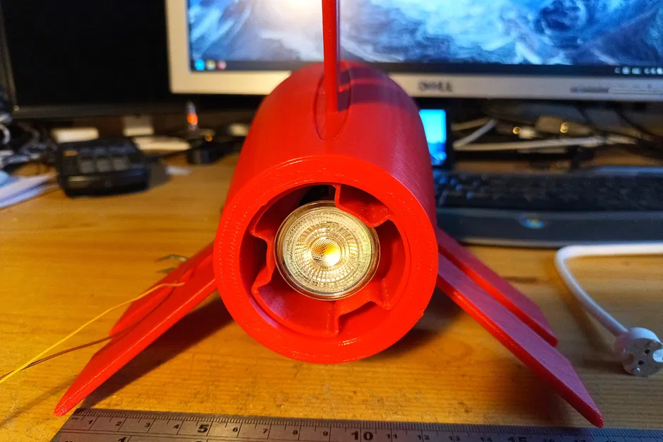 Bóng Đèn LED Tên Lửa Mặt Trăng Khổng Lồ GU4 - Image 3