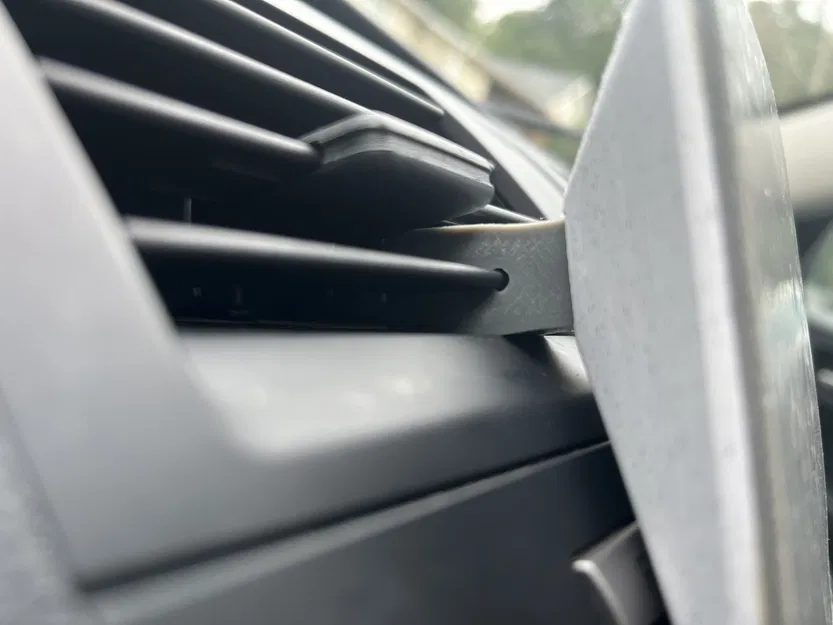 Giá đỡ khe gió sạc MagSafe - Image 2