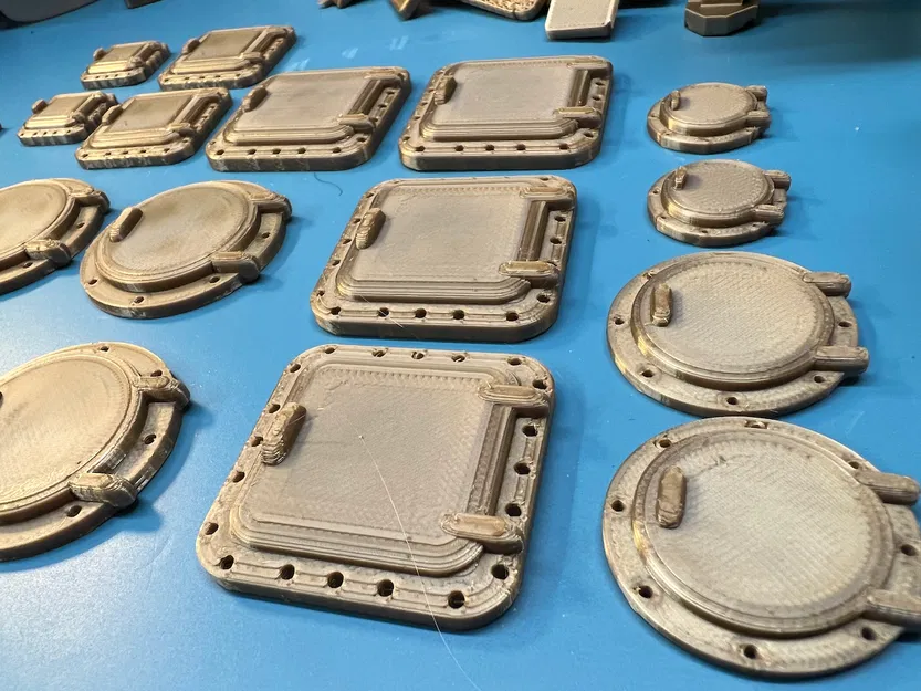 Greebles! Bảng điều khiển lối vào, cửa sập và nhiều hơn nữa! - Image 1