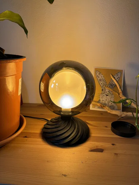 Chân đèn làm từ bóng đèn IKEA - Image 1