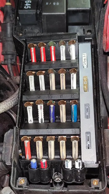 Ray cầu chì Mercedes W124 - Image 1