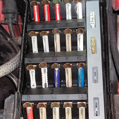 Ray cầu chì Mercedes W124