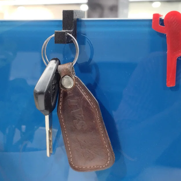 Giá Treo Chìa Khóa Trên Bàn Kính - Image 1