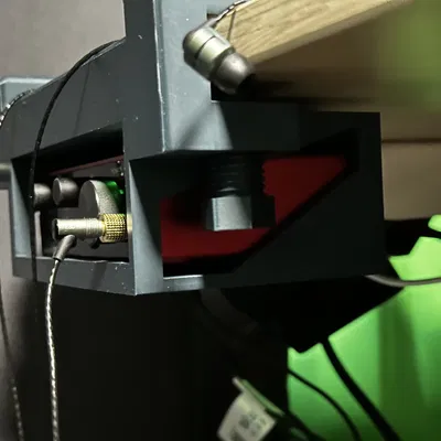 Kẹp giữ bàn cho Focusrite Scarlett Solo Gen 3