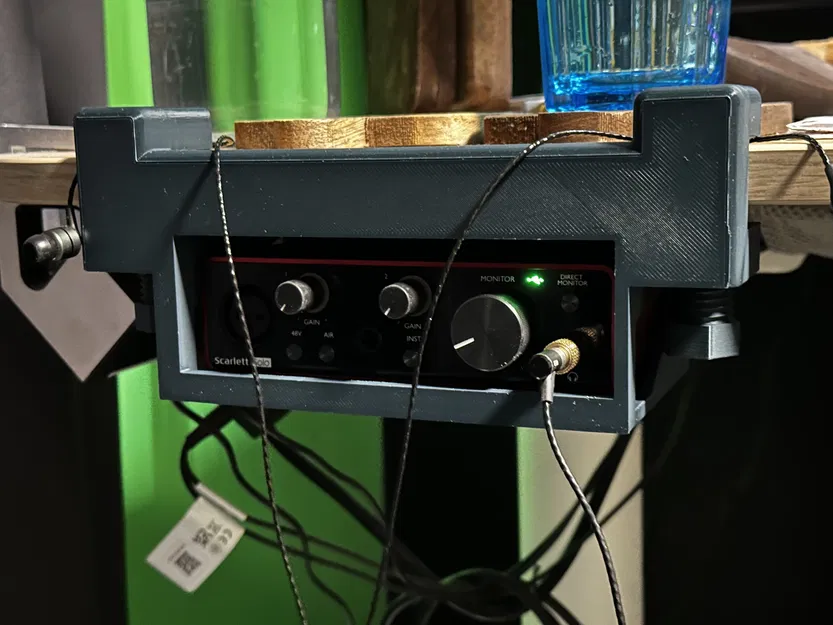 Kẹp giữ bàn cho Focusrite Scarlett Solo Gen 3 - Image 3