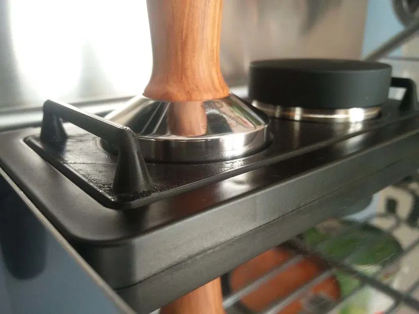 Nắp bình nước Gaggia Classic Pro có chỗ đựng tamper 58mm - Image 2