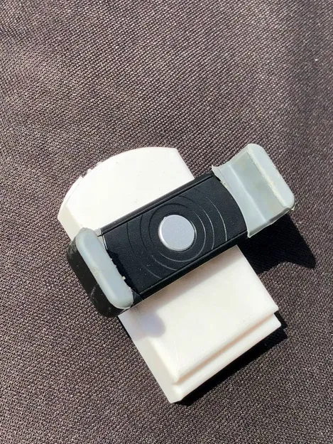 Giá Đỡ Điện Thoại VW Hörnchen - Image 3