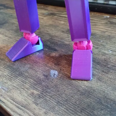 Lucky 13 Chân Dài Hơn