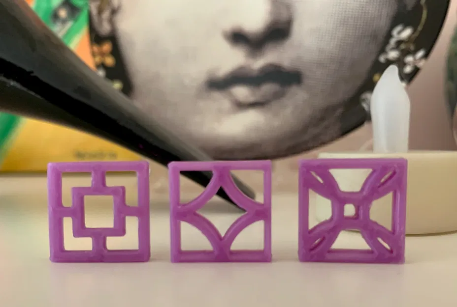 Gạch Thông Gió & Mặt Dây Chuyền Tí Hon - Image 4