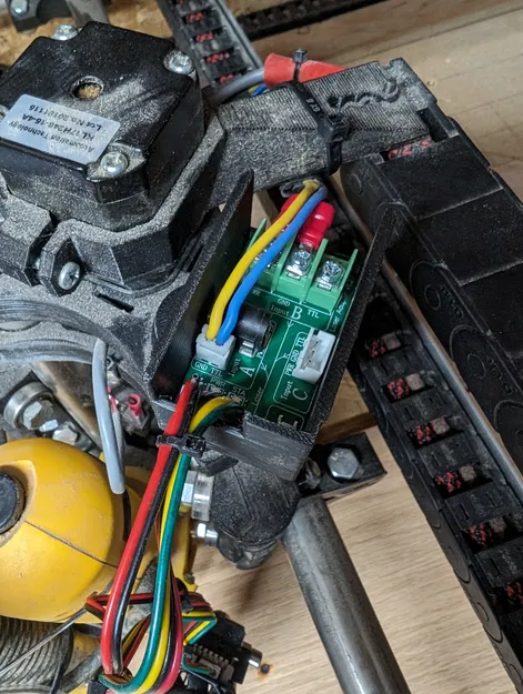 Khung Gắn Hộp Chuyển Đổi Neje - Image 2