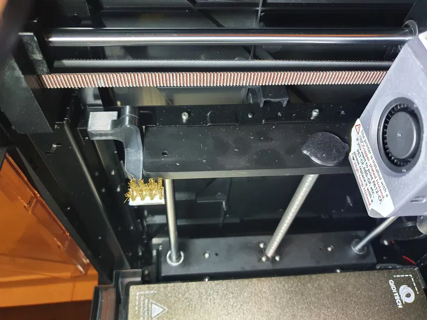 Giá giữ cọ rửa béc phun QIDI X-Max 3 - Image 3